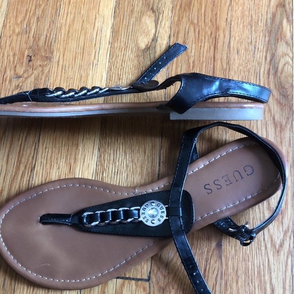 Guess Sandals Black Thong Sandals Women’s Size 8 - Picture 3 of 3